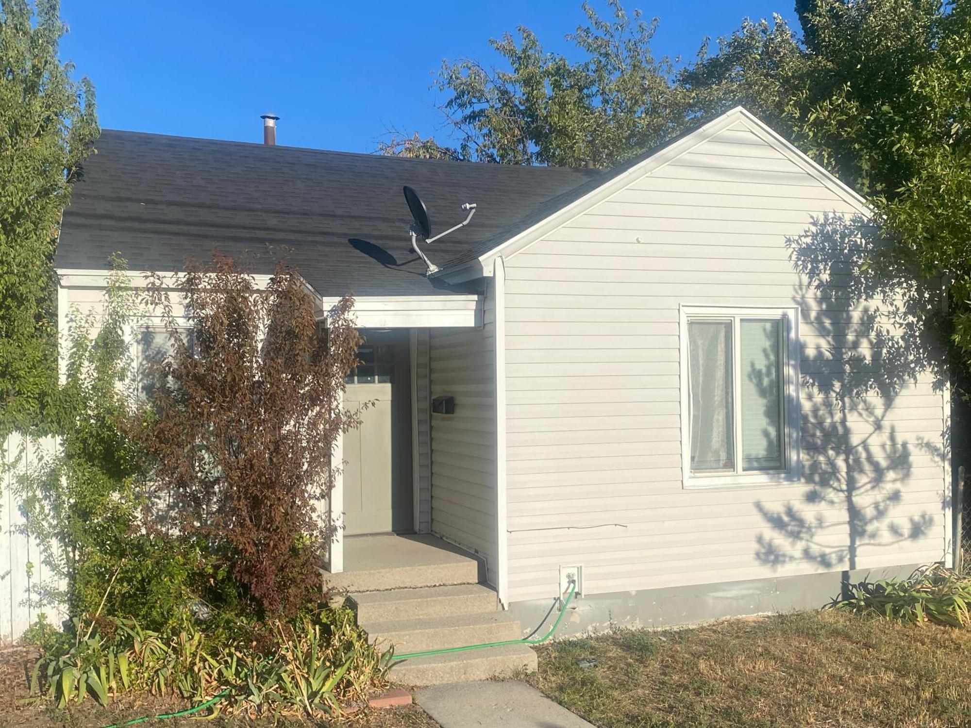 Cute Entire Small House With Large Yard! Pets Welcome! West Valley City Bagian luar foto