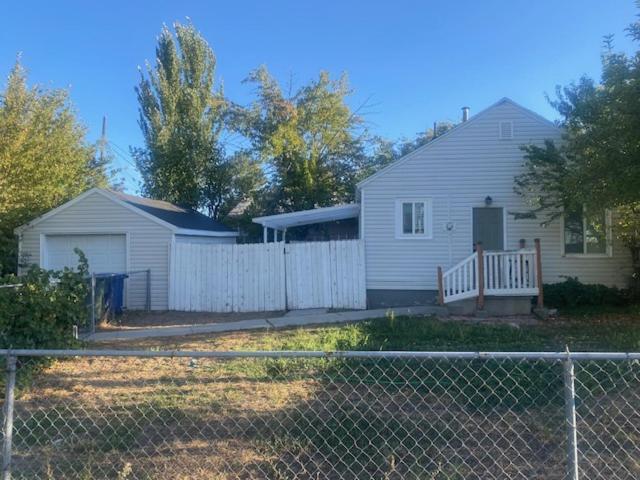 Cute Entire Small House With Large Yard! Pets Welcome! West Valley City Bagian luar foto