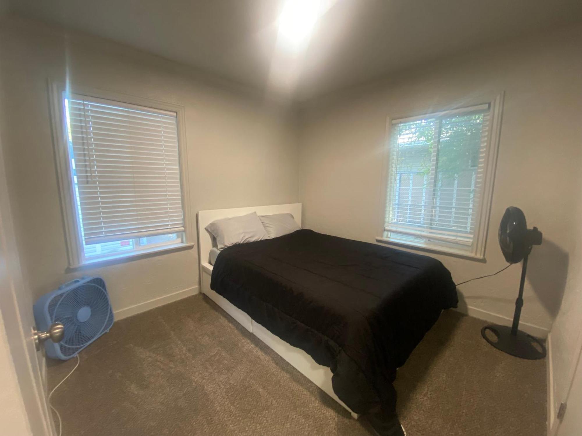 Cute Entire Small House With Large Yard! Pets Welcome! West Valley City Bagian luar foto